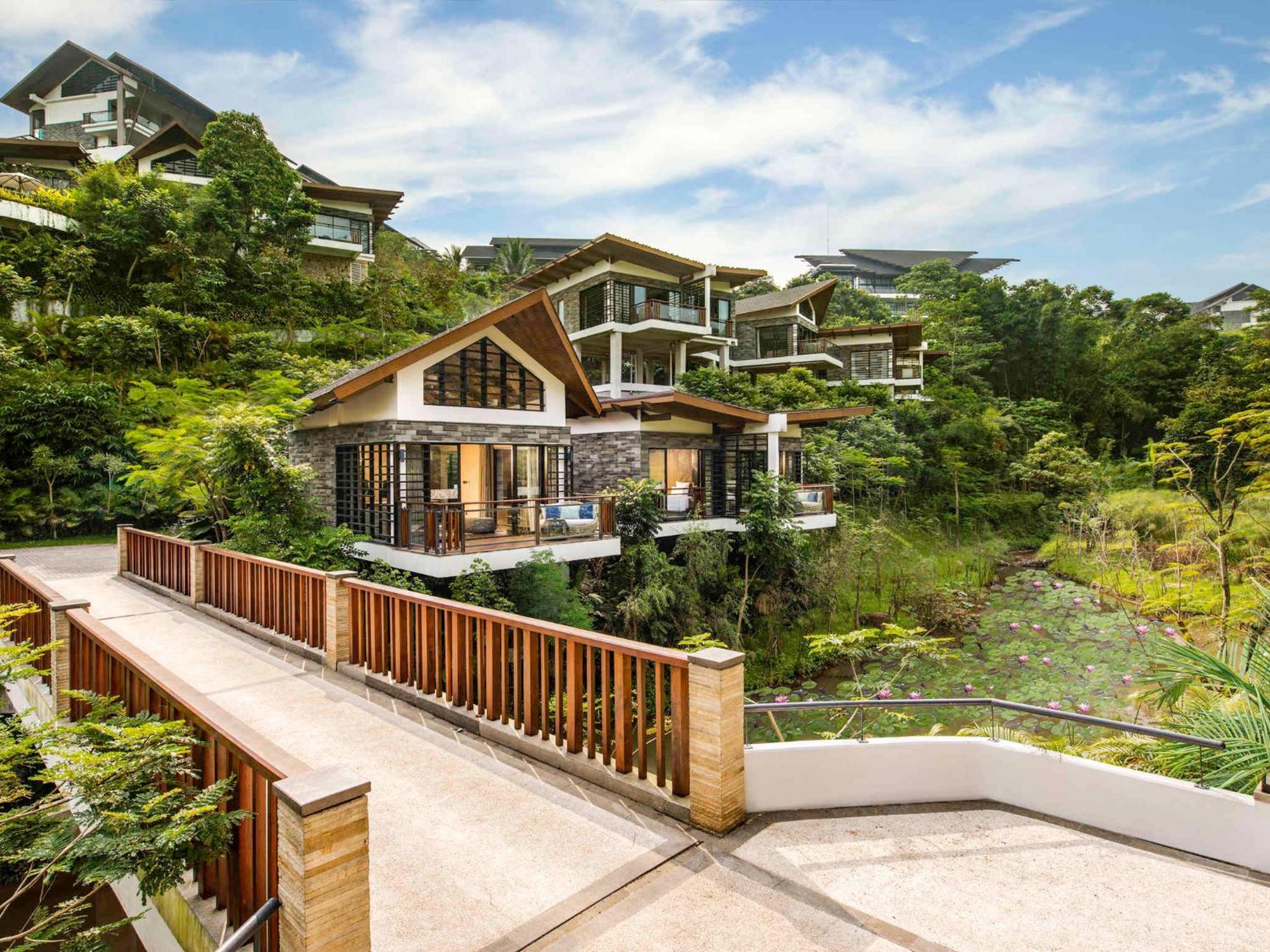 Pullman Ciawi Vimala Hills Resort Богор Екстериор снимка